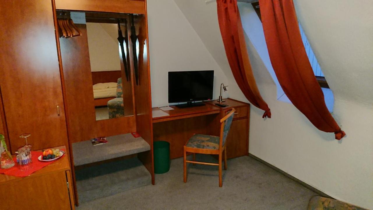 Garni-Hotel Alt Wernigeroeder Hof 베르니게로데 외부 사진